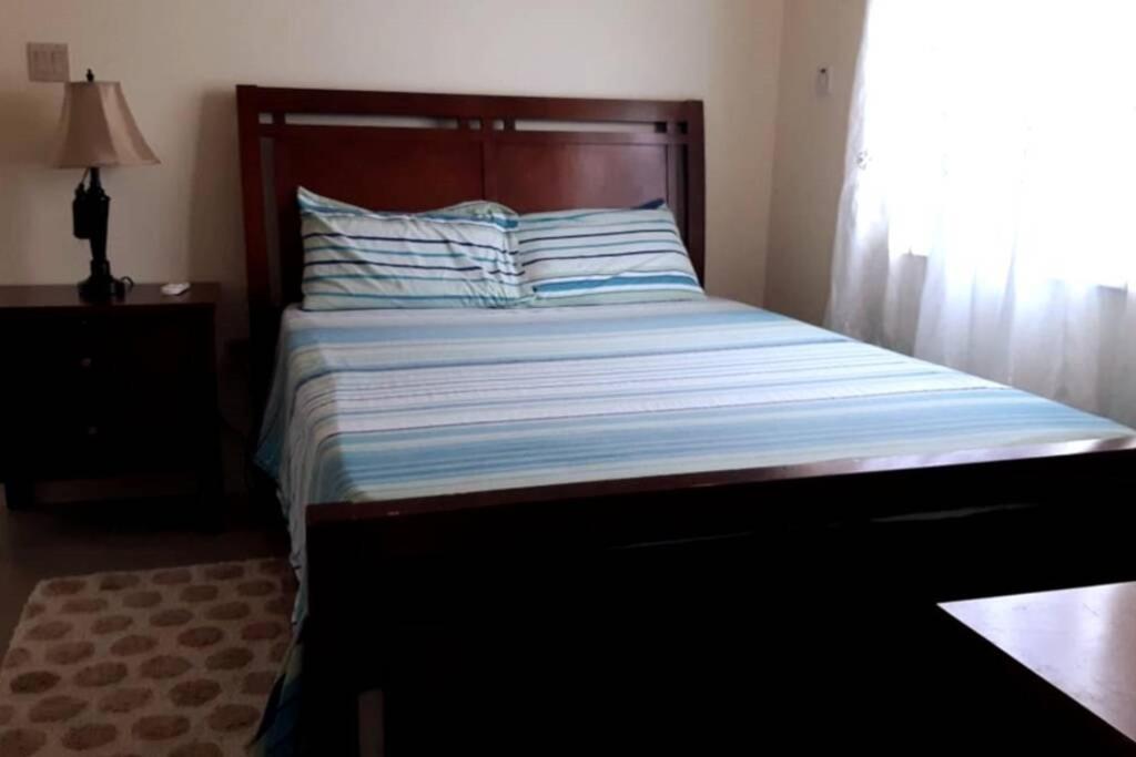 Bing'S Home Away From Home Ocho Rios Eksteriør bilde