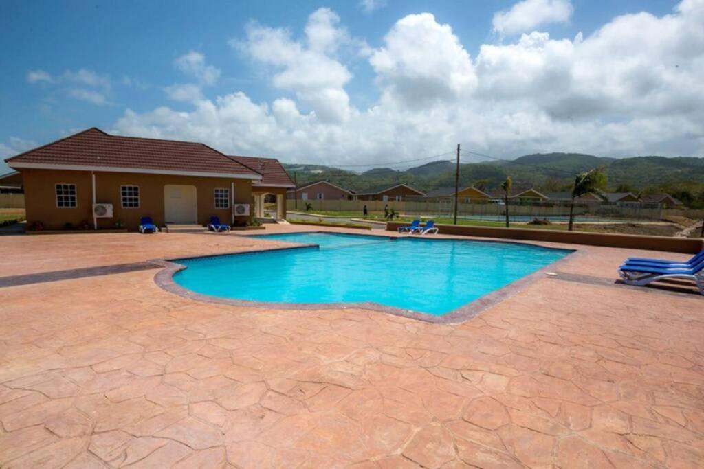Bing'S Home Away From Home Ocho Rios Eksteriør bilde