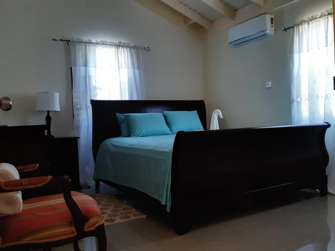 Bing'S Home Away From Home Ocho Rios Eksteriør bilde